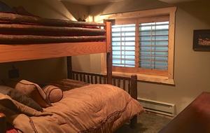 Bedroom with King/twin hickory bunk bead