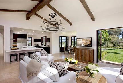 Villa Sevillano - Santa Barbara - Carpinteria, California