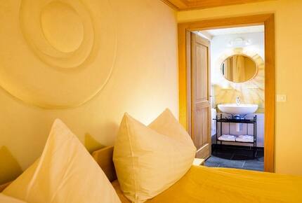 Luxury Swiss Alpine Chalet - Ringgenberg, Switzerland