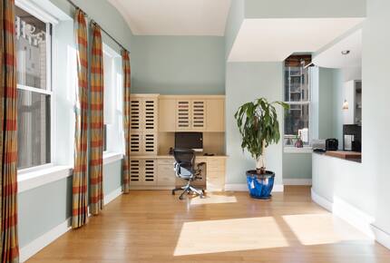 Financial District Loft - New York, New York