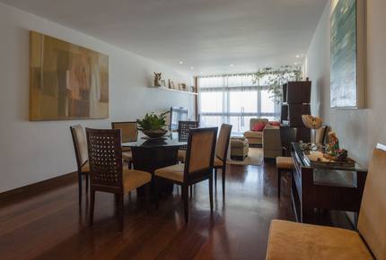Barra da Tijuca Beachfront Apartment