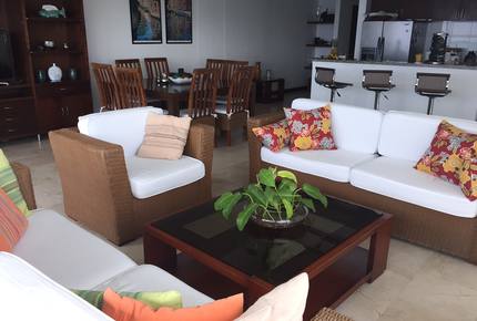 Morros 922 Cartagena Escape