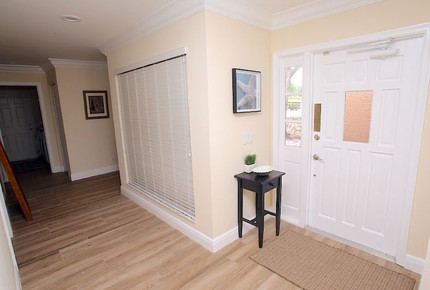 Villa Chloe Lakeview