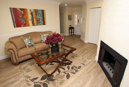 Villa Chloe Lakeview