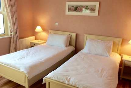 Luxurious Cottage in Irish Countryside - Annaghbeg, Ireland
