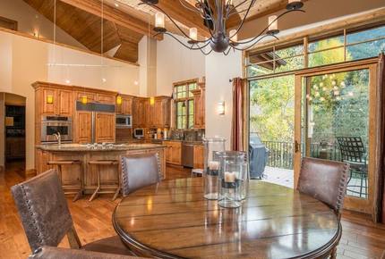 Luxe Vail Estate - High Point - Vail, Colorado