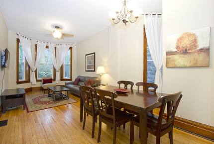 Lakeview Loft - Chicago, Illinois
