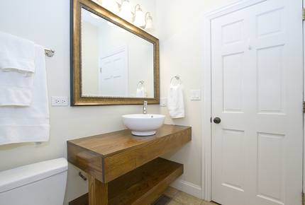Lakeview Loft - Chicago, Illinois