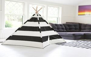 Charming Victorian Sag Harbor Residence - Sag Harbor, New York