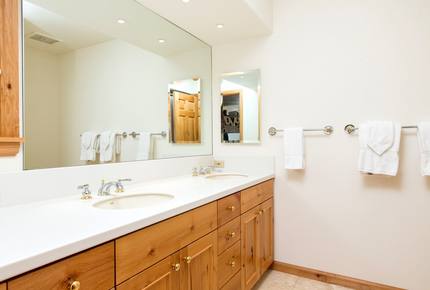 Teton Pines Ski and Golf Luxury Home - Jackson Hole - Wilson, Wyoming