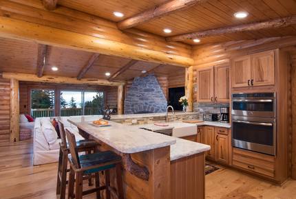 Lake Tahoe's Treehouse - Stateline, Nevada