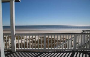 Front Row Galveston - Galveston, Texas