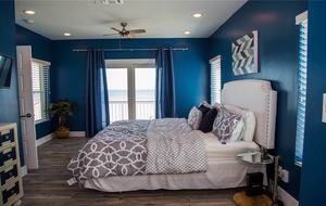 Front Row Galveston - Galveston, Texas