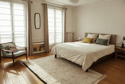 Elegant 5-bedroom Apartment by Luxembourg Gardens - Paris, France