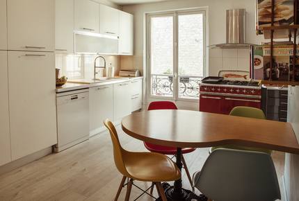 Elegant 5-bedroom Apartment by Luxembourg Gardens - Paris, France