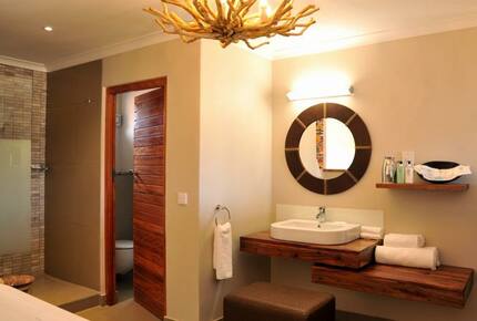 The Victoria Falls Safari Suites (HS) - Victoria Falls, Zimbabwe