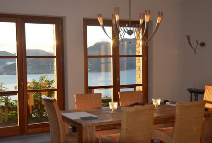 Stunning Lakefront Villa on Lake Maggiore