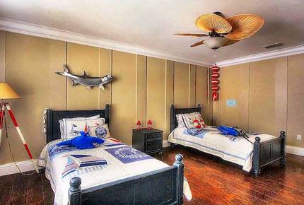 Middle Keys Waterfront Masterpiece - Marathon, Florida