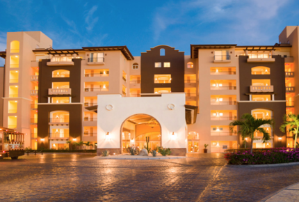 Villa Del Arco Beach Resort