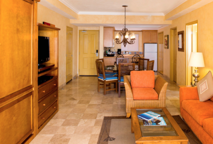 Villa Del Arco Beach Resort