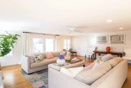 Austin Remodeled Charmer Close to Downtown and UT! Sleeps 10 - Austin, Texas