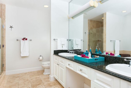 Elegant Condo on Beautiful Grace Bay Beach - Providenciales, Turks and Caicos Islands
