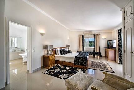 Casa Segredo - Vale do Lobo, Portugal