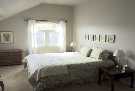 Small Town Living in Wine Country - Healdsburg, California