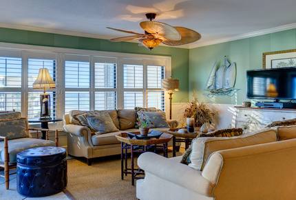 Destin Luxury Beach Condo