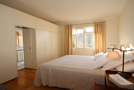 French Countryside Cottage - Fontvieille, France