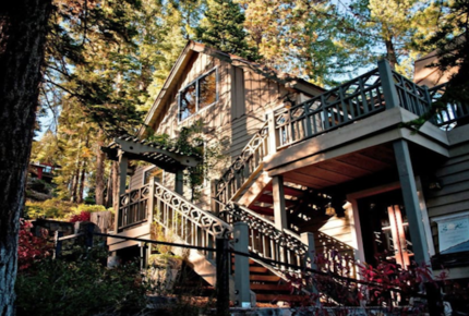 North Lake Tahoe Roost with private majestic view, hot tub and dock