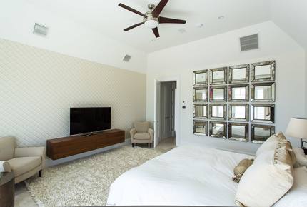 Cayman House - Georgetown, Cayman Islands