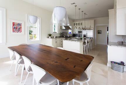 Cayman House - Georgetown, Cayman Islands