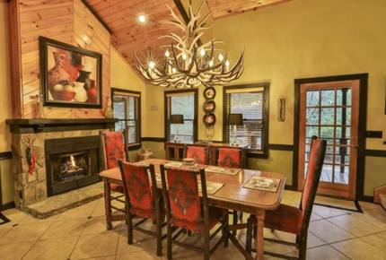 Mountain Waters Lodge - Ellijay, Georgia