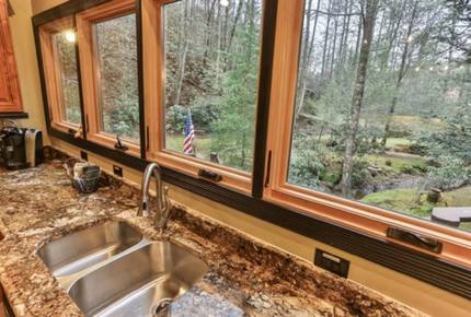 Mountain Waters Lodge - Ellijay, Georgia