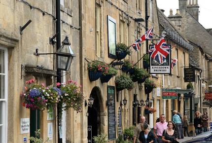 CURATED CULTURAL CLASSICS - The English Gardens & Lake District, England