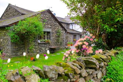 CURATED CULTURAL CLASSICS - The English Gardens & Lake District, England