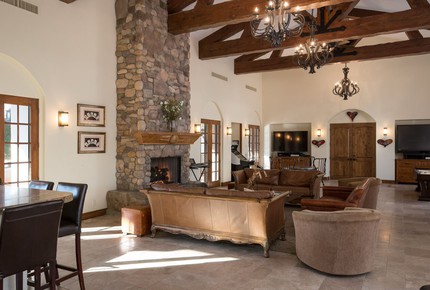 Bougainvillea Estate - Indio/LaQuinta, California