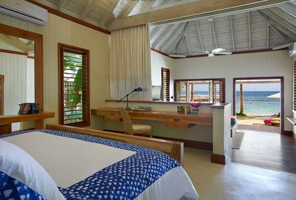 CURATED BOUTIQUE ISLAND HIDEAWAYS