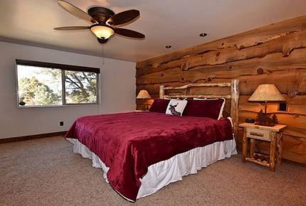 Howling Wolf Lodge - Big Bear, California