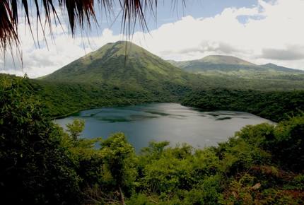 CURATED FAMILY BONDINGS - Rainforest & Beach Adventure, Costa Rica