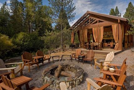 CURATED GLAMPING THE NIGHT AWAY - Montana Moonlight Tented Safari, Montana