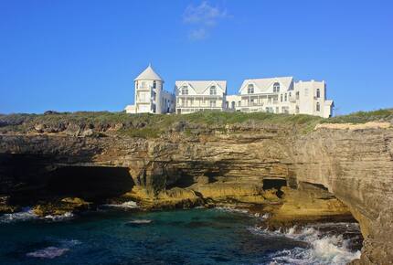 Whale Point Hotel