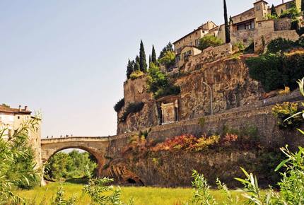 CURATED WINE ROUTES - Vineyard Gems of Provence, France