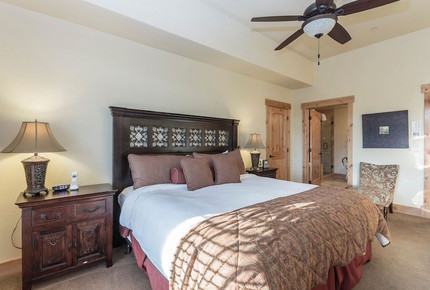 Bear Lodge 4 Bedroom Luxury Condo - Steamboat Springs, Colorado
