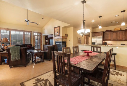 Bear Lodge 4 Bedroom Luxury Condo - Steamboat Springs, Colorado