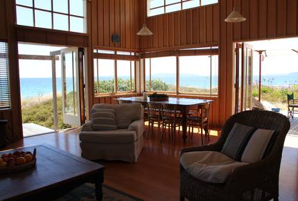 Whangapoua Bach