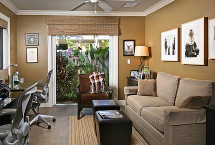 Quiet Luxury - Naples, Florida