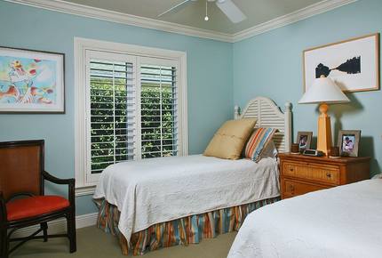 Quiet Luxury - Naples, Florida