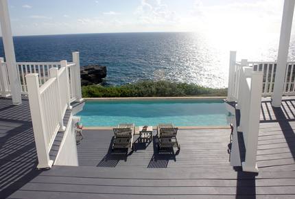 Whale Point Hotel